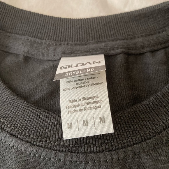 Usher Collage Hip Hop R&B Soul Rap Tee Women’s Black Size M NWT - Picture 3 of 6